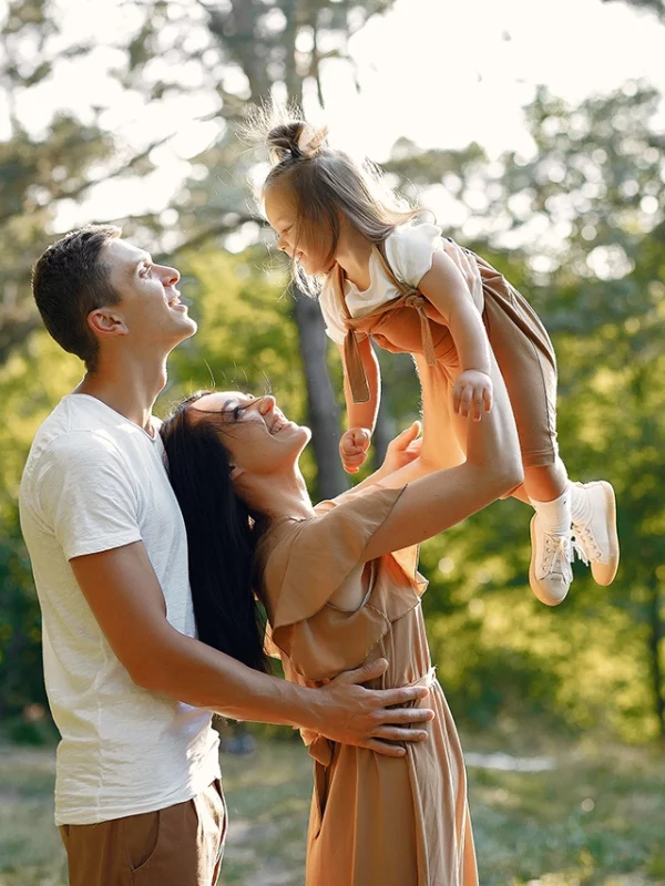 familia-feliz-rotunda